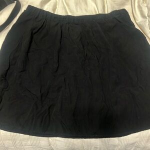 Small black Splendid skirt mint condition